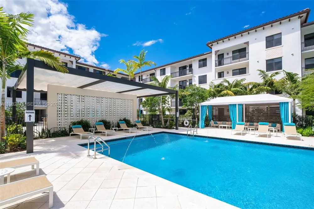 3991 NW 82nd Ave #118 Cooper City, FL 33024
