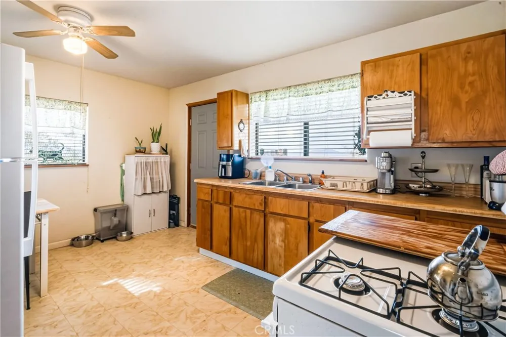 5975 Desert Star Johnson Valley, CA 92285