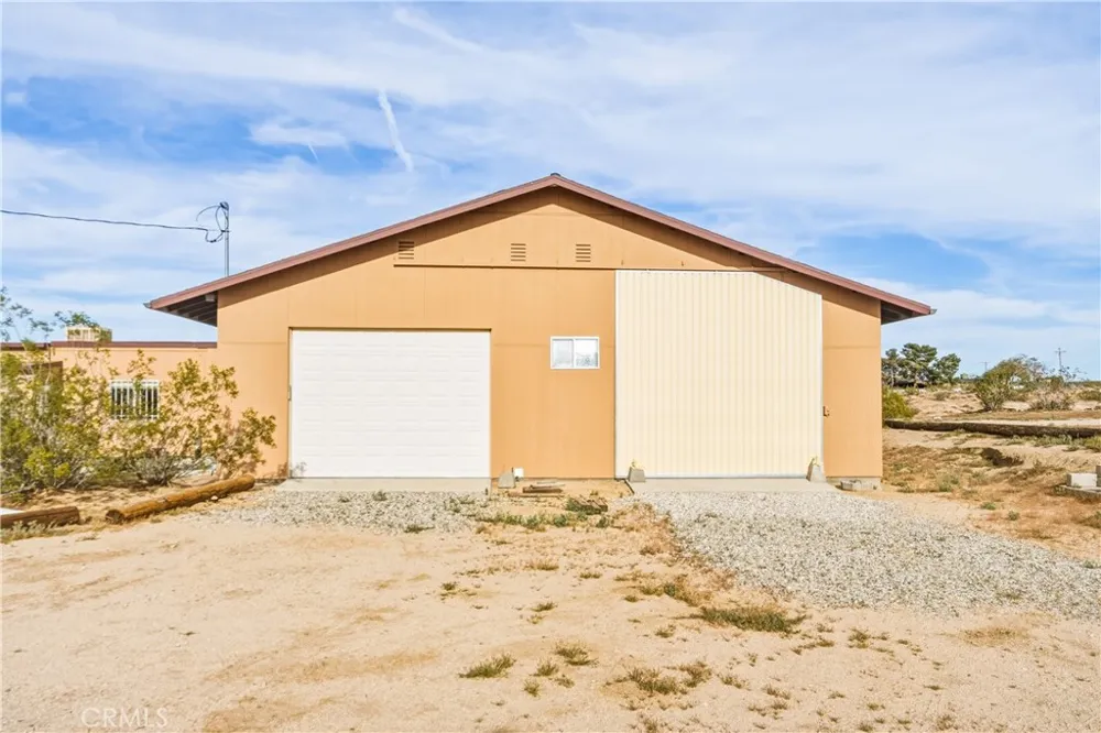 5975 Desert Star Johnson Valley, CA 92285