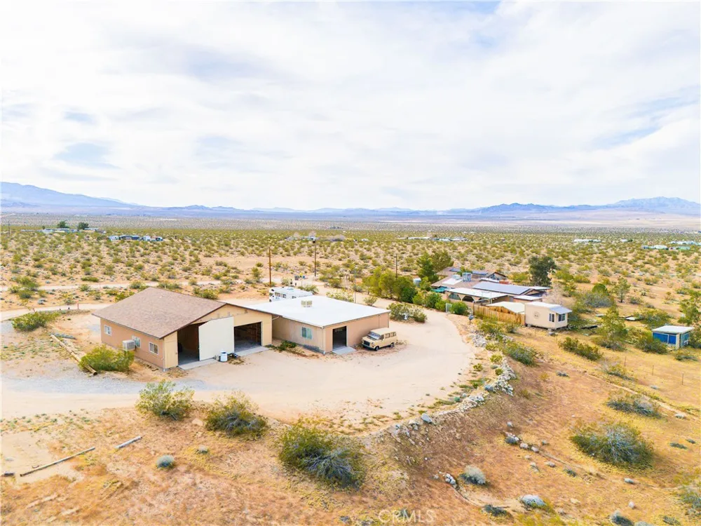 5975 Desert Star Johnson Valley, CA 92285