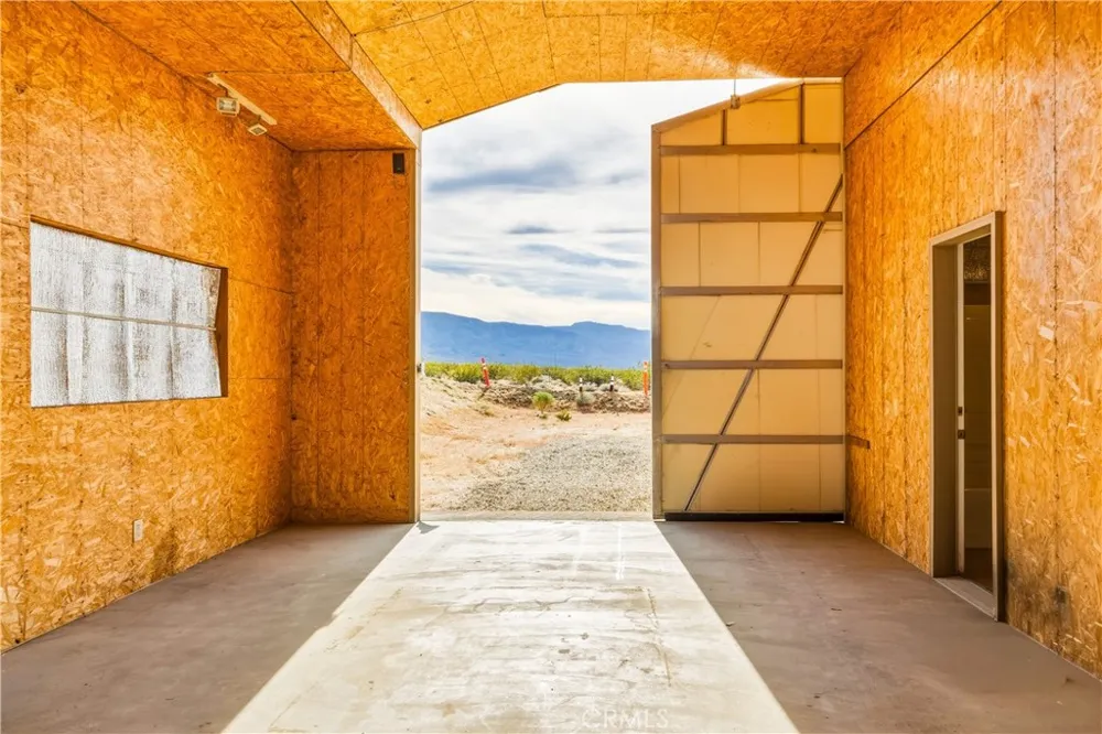 5975 Desert Star Johnson Valley, CA 92285