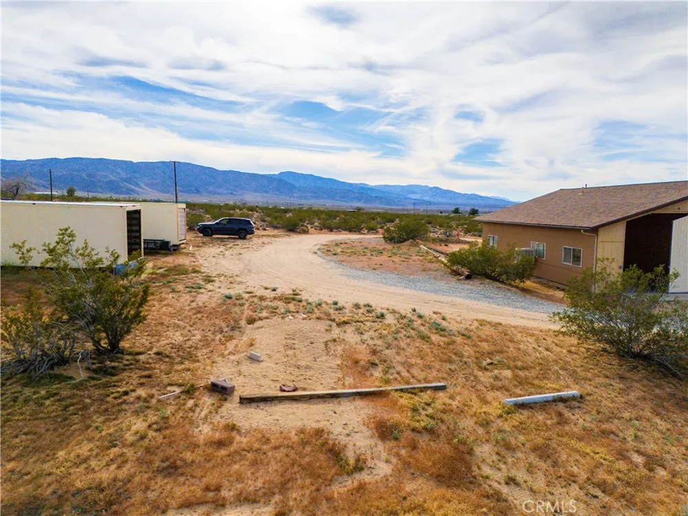 5975 Desert Star Johnson Valley, CA 92285