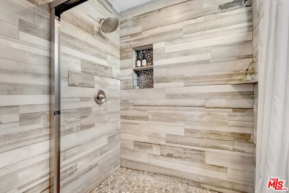 29231 Heathercliff Road #1 Malibu, CA 90265
