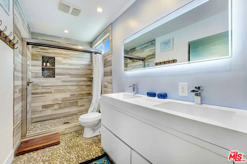 29231 Heathercliff Road #1 Malibu, CA 90265