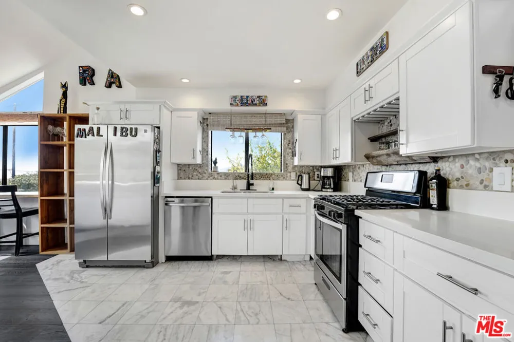 29231 Heathercliff Road #1 Malibu, CA 90265