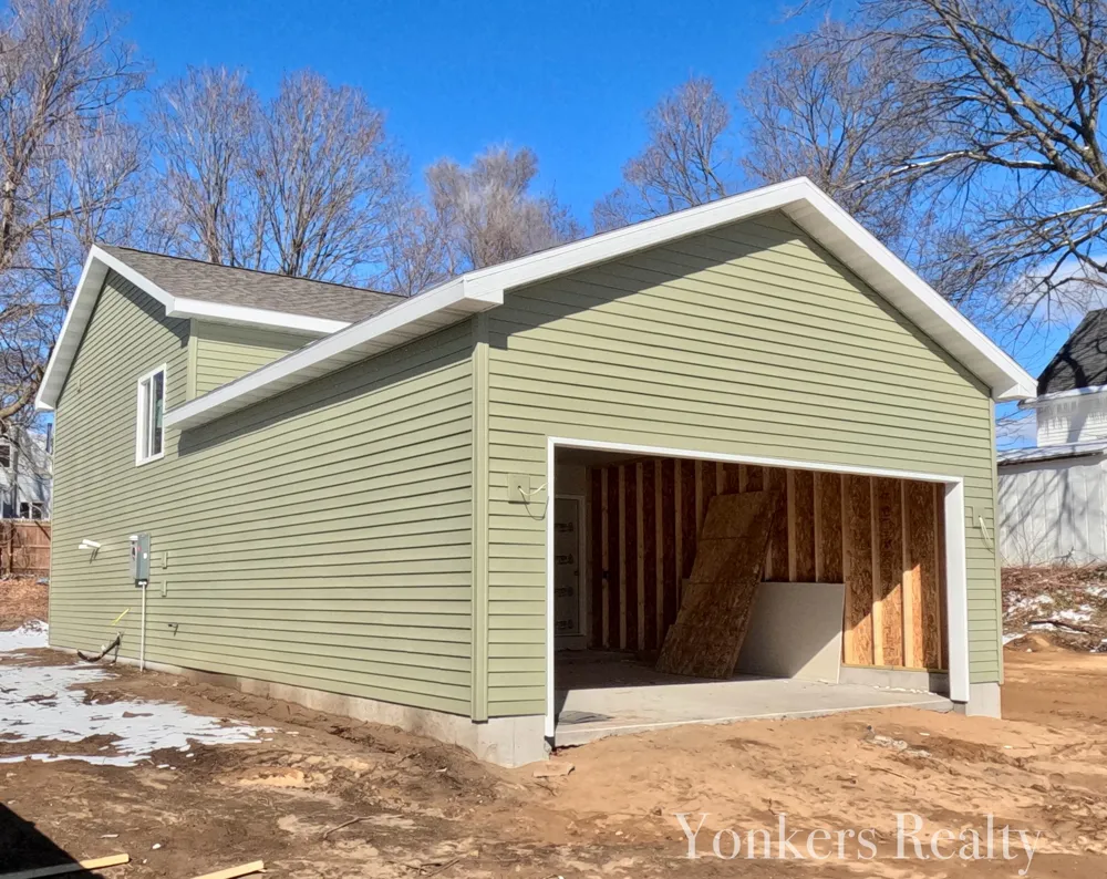 216 Leonard Street Belding City, MI 48809