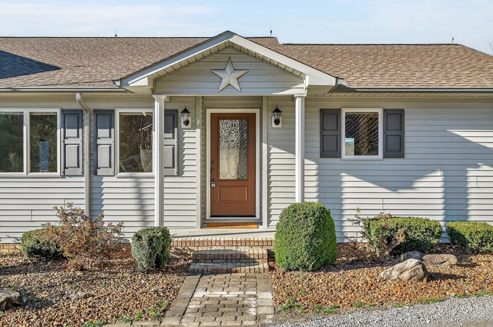 1634 Falling Water Rd Sparta, TN 38583