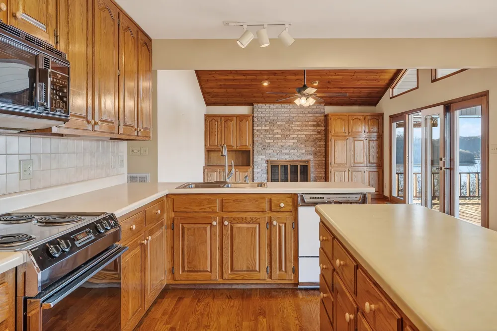 1634 Falling Water Rd Sparta, TN 38583
