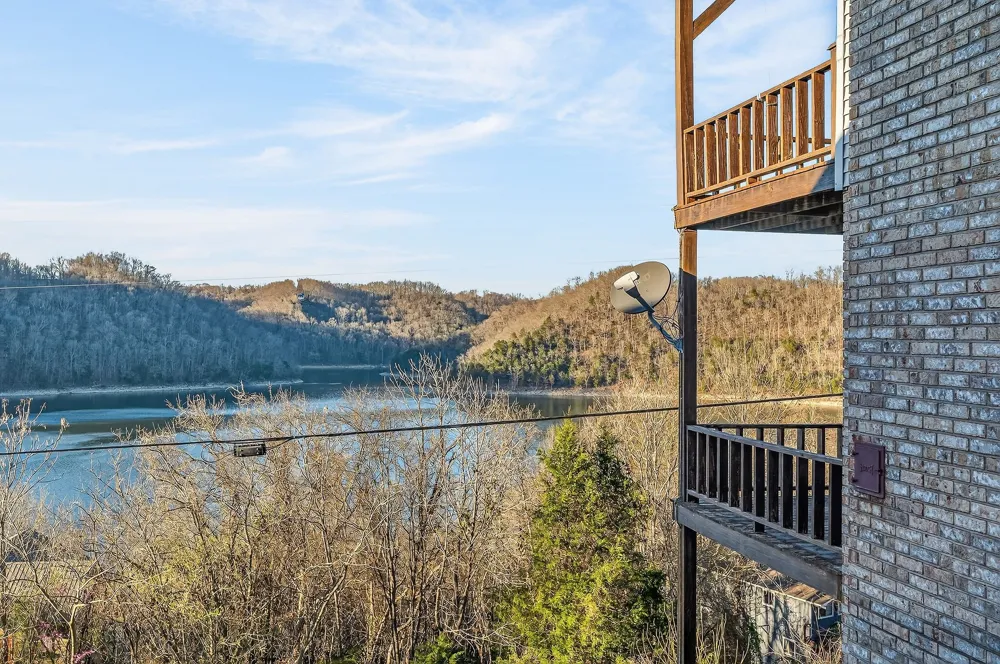 1634 Falling Water Rd Sparta, TN 38583