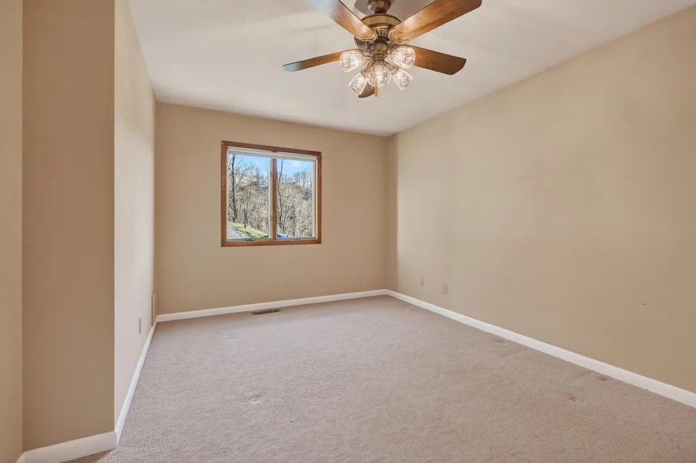 1634 Falling Water Rd Sparta, TN 38583