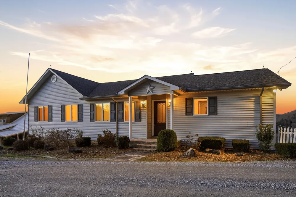 1634 Falling Water Rd Sparta, TN 38583