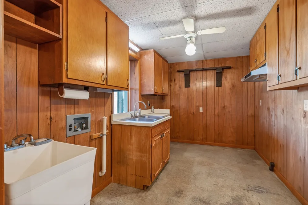 1634 Falling Water Rd Sparta, TN 38583