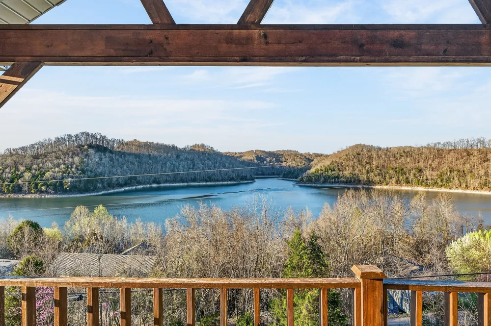 1634 Falling Water Rd Sparta, TN 38583