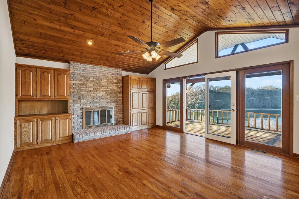 1634 Falling Water Rd Sparta, TN 38583
