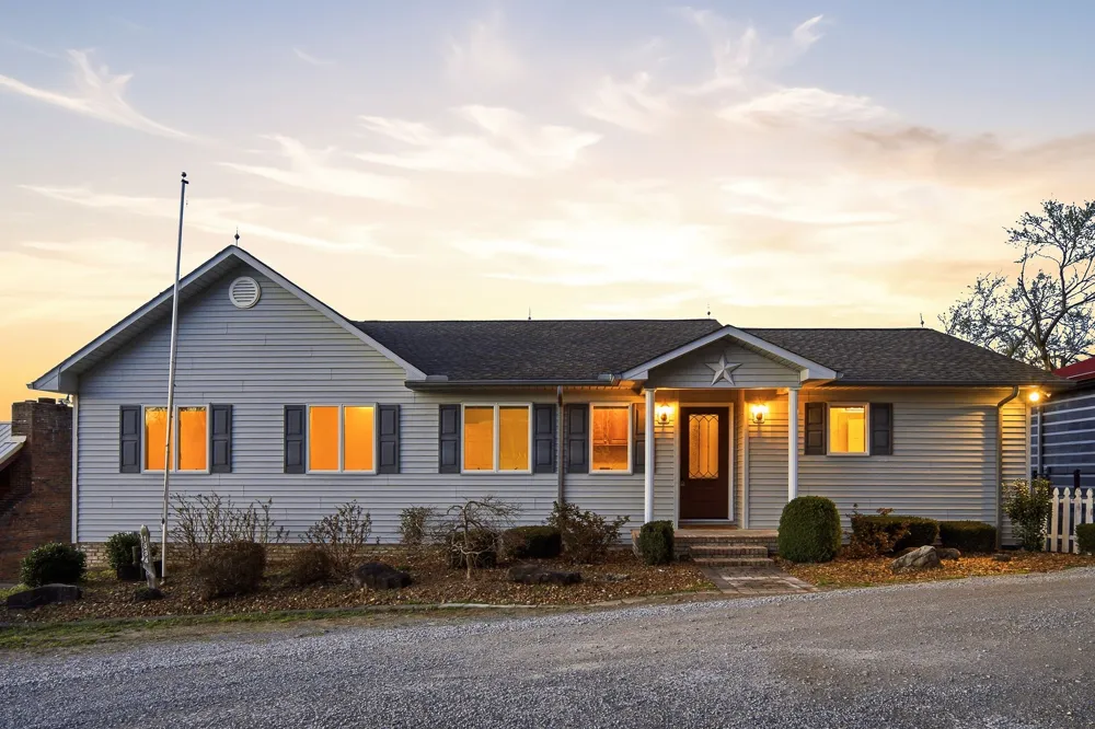 1634 Falling Water Rd Sparta, TN 38583