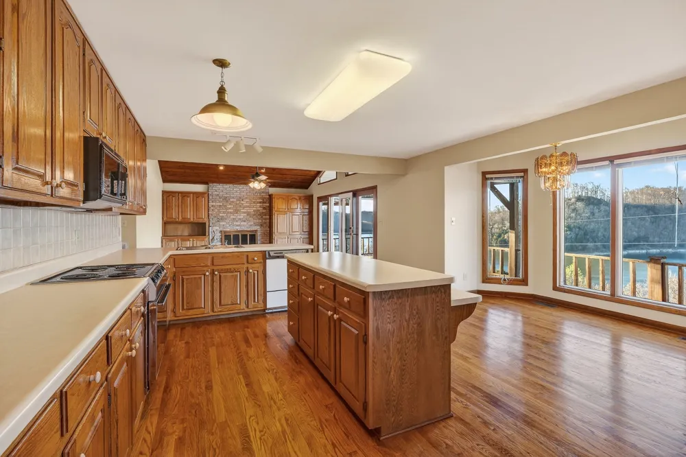 1634 Falling Water Rd Sparta, TN 38583