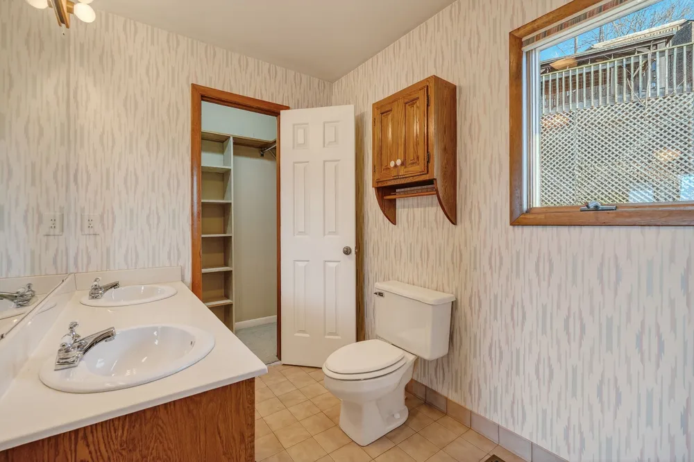 1634 Falling Water Rd Sparta, TN 38583