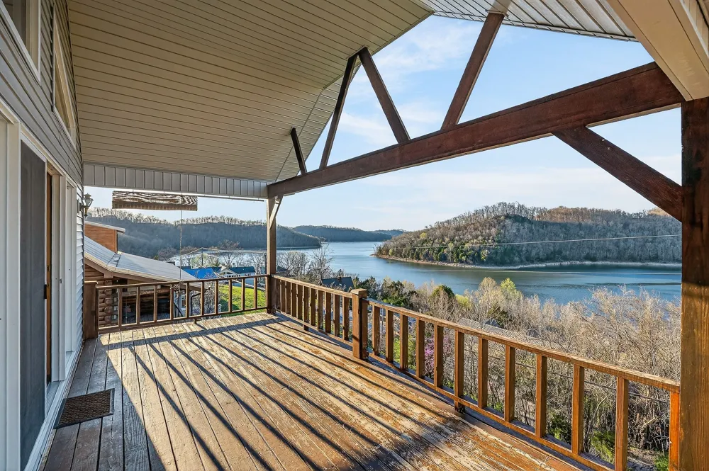 1634 Falling Water Rd Sparta, TN 38583