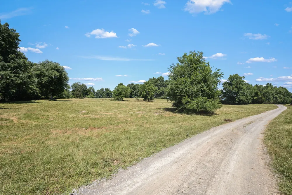 505 Philippi Rd Wartrace, TN 37183