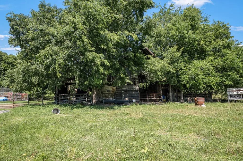 505 Philippi Rd Wartrace, TN 37183