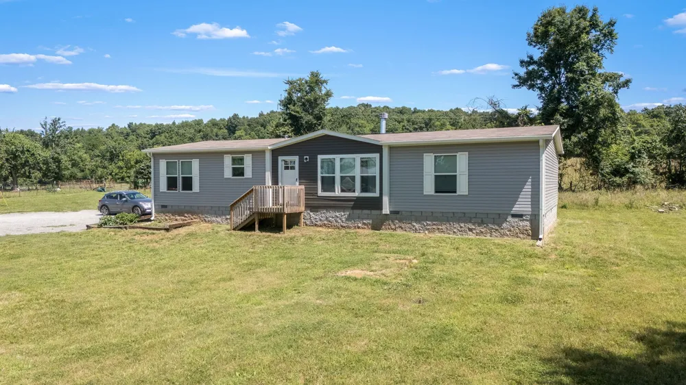 505 Philippi Rd Wartrace, TN 37183