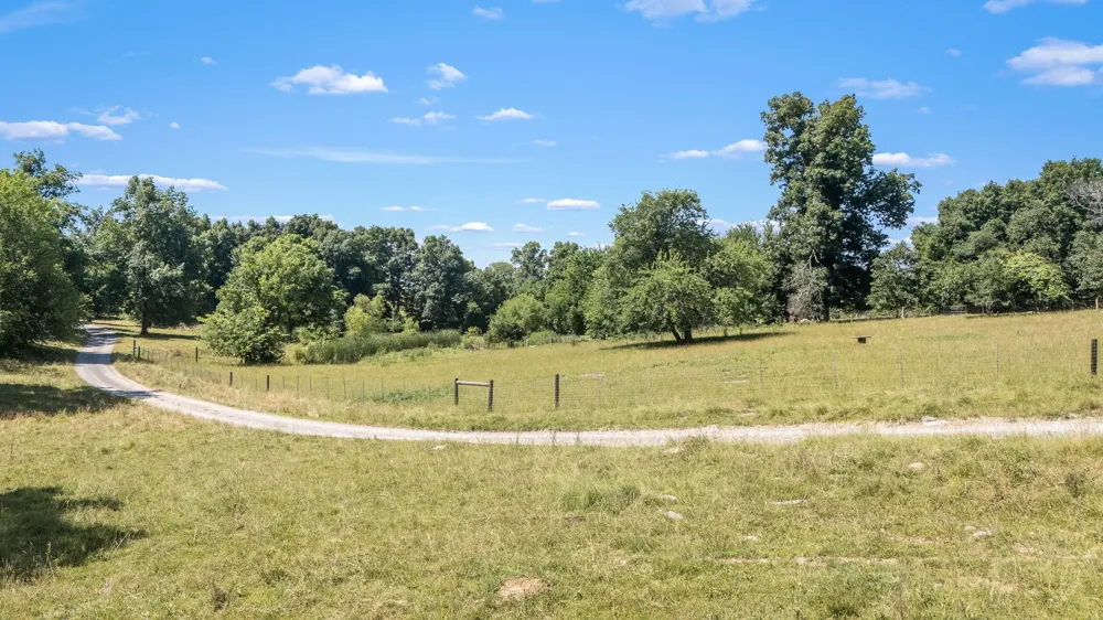 505 Philippi Rd Wartrace, TN 37183