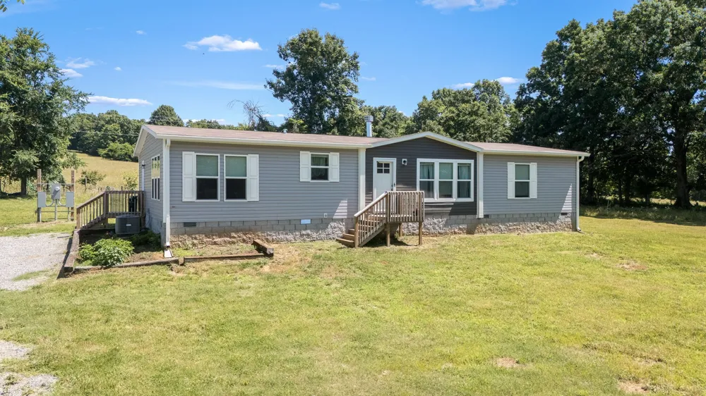 505 Philippi Rd Wartrace, TN 37183