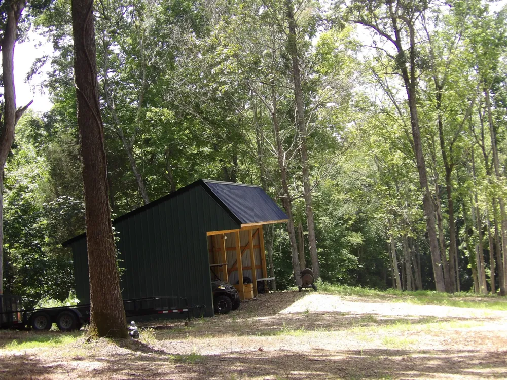 150 W John Davis Rd Westmoreland, TN 37186