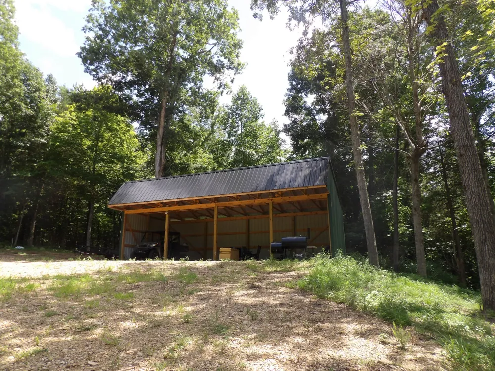 150 W John Davis Rd Westmoreland, TN 37186