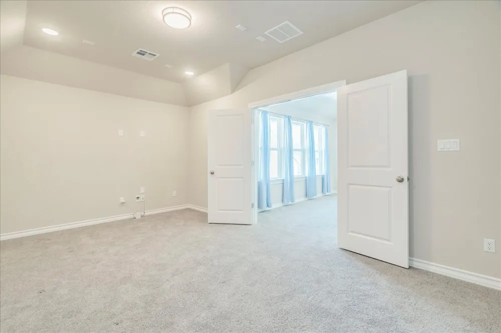 1533 Jay Wolf Drive Georgetown, TX 78628