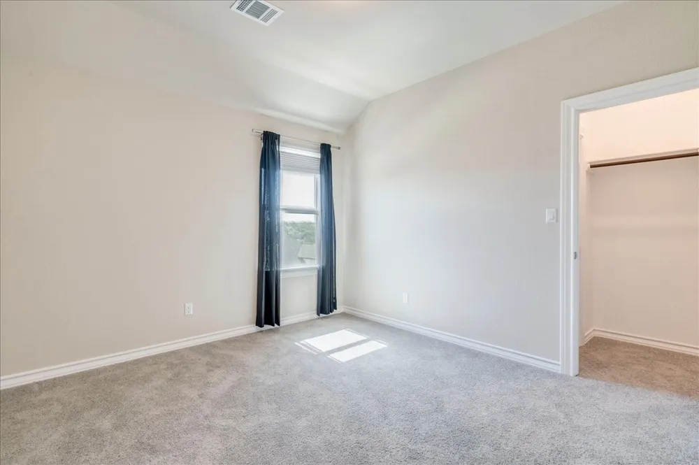 1533 Jay Wolf Drive Georgetown, TX 78628