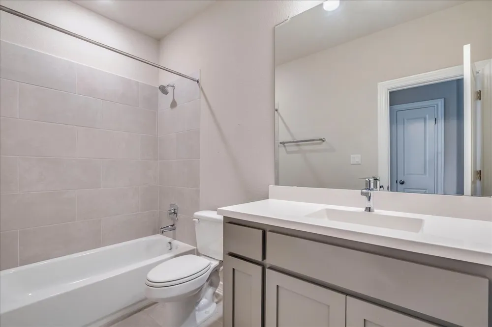 1533 Jay Wolf Drive Georgetown, TX 78628
