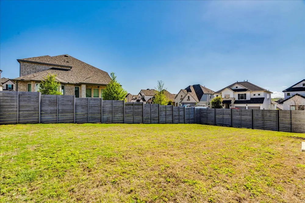 1533 Jay Wolf Drive Georgetown, TX 78628