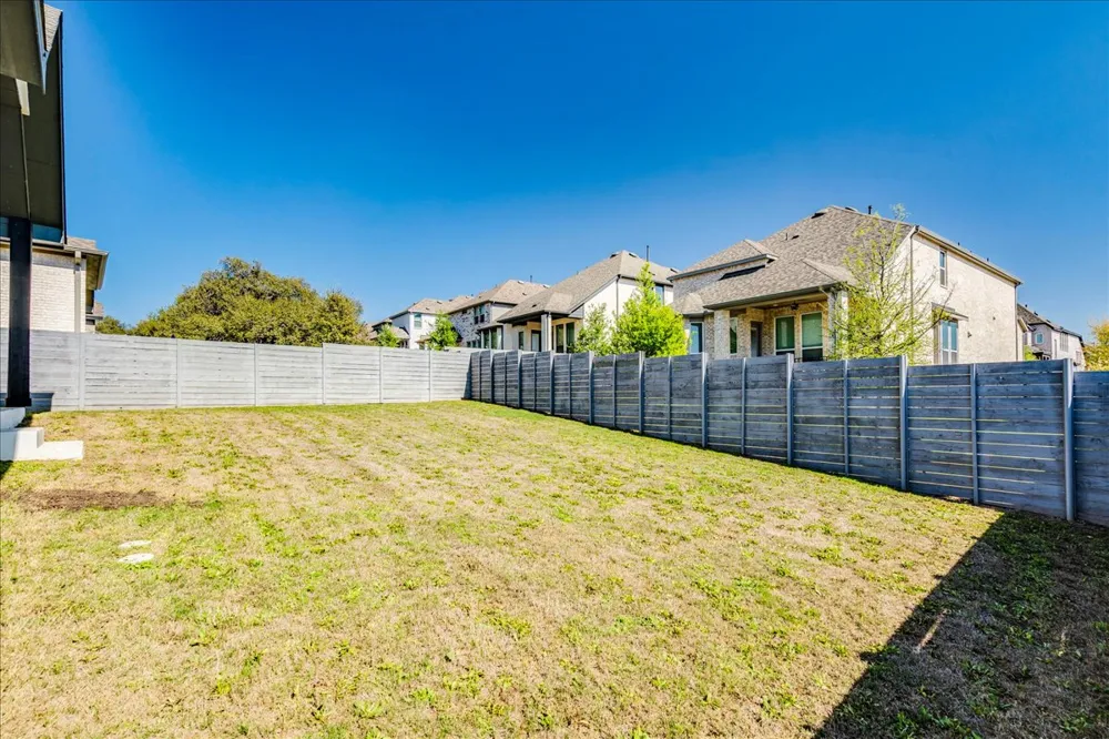 1533 Jay Wolf Drive Georgetown, TX 78628