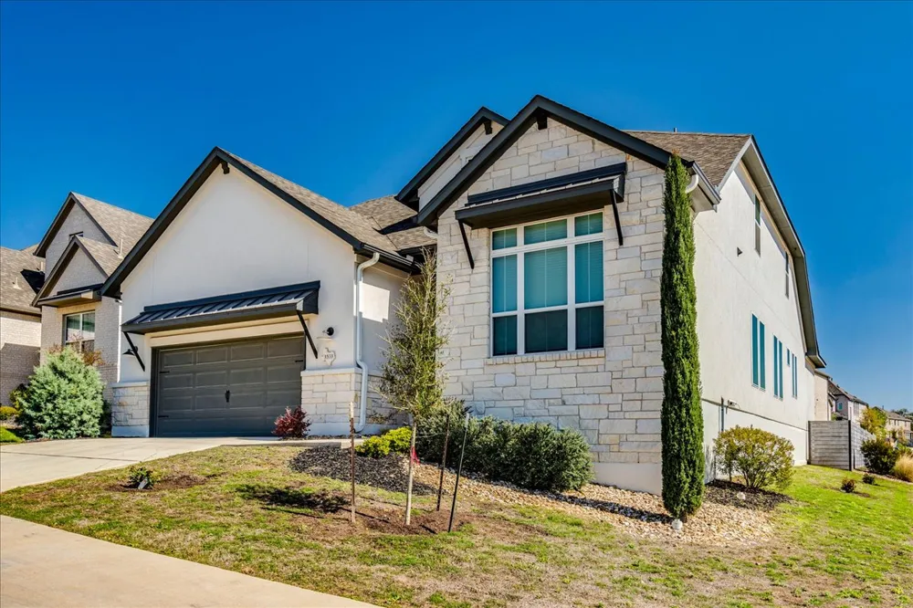 1533 Jay Wolf Drive Georgetown, TX 78628
