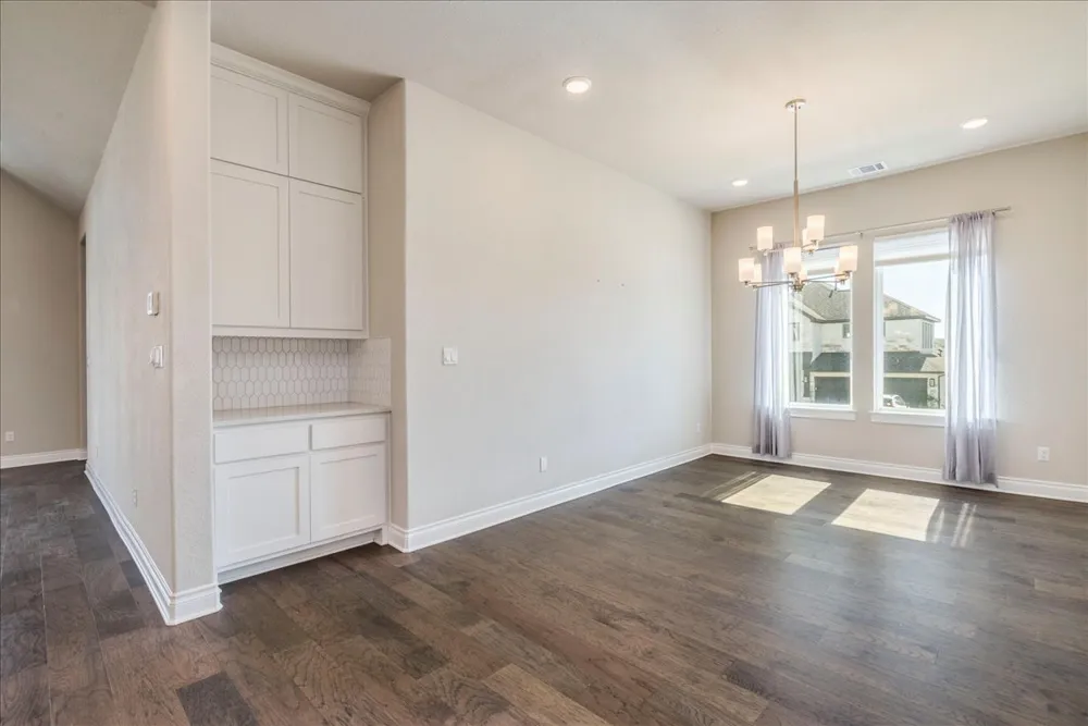 1533 Jay Wolf Drive Georgetown, TX 78628