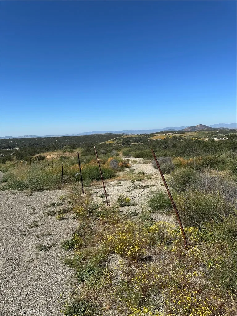 Red Mountain Road Hemet, CA 92544