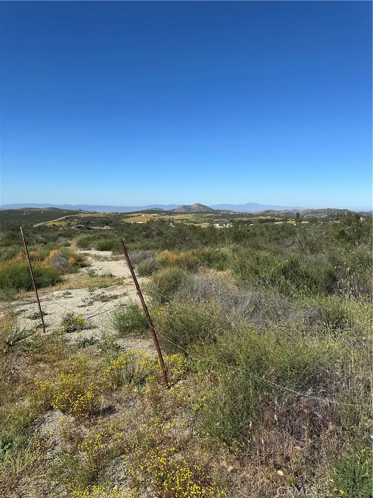 Red Mountain Road Hemet, CA 92544