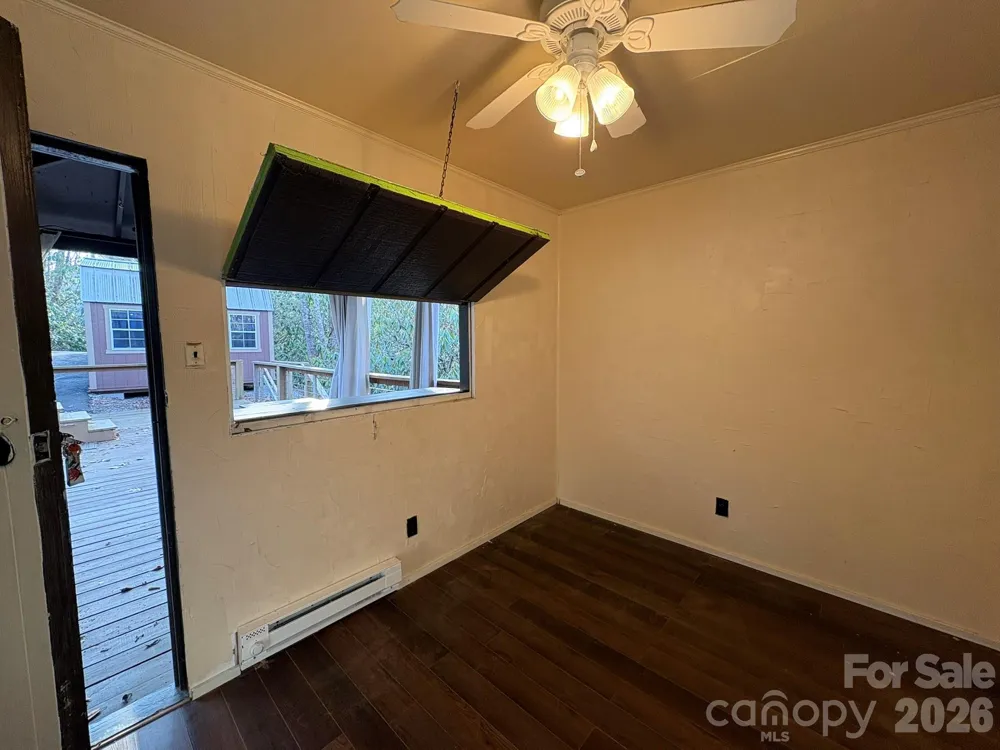 157 Hemlock Loop Newland, NC 28657