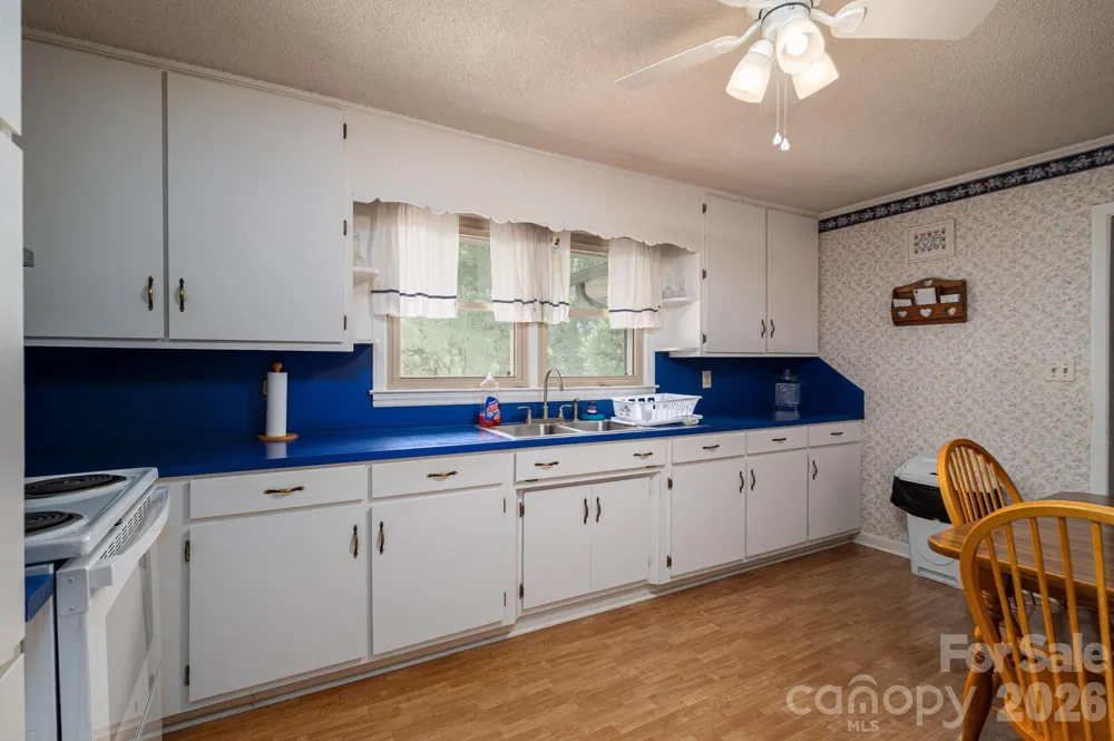 5958 Hoover Elmore Road Lincolnton, NC 28092