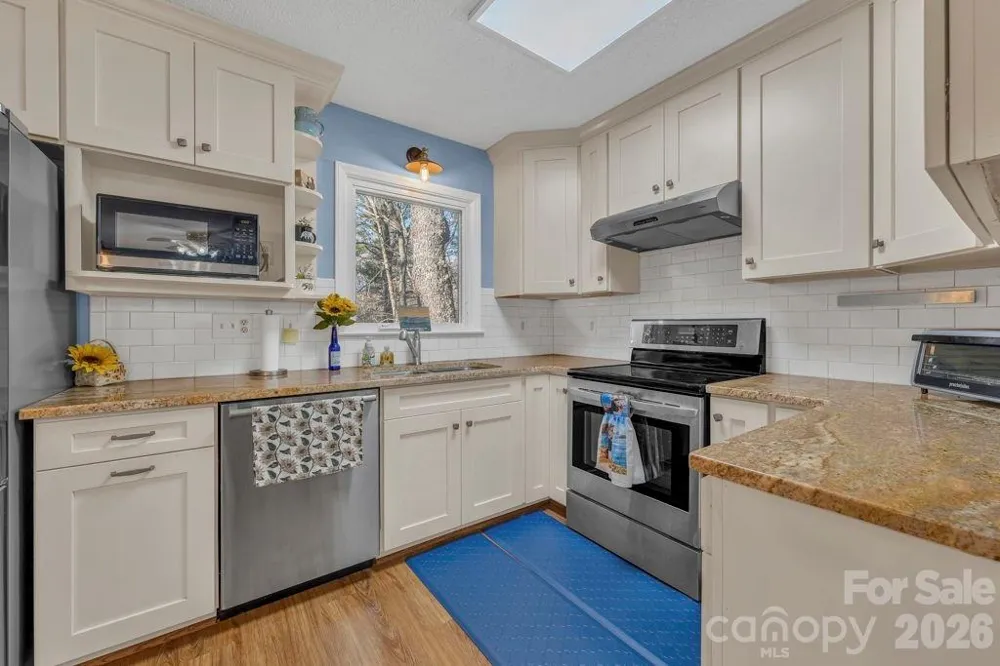 6 Ridgewood Lane Newland, NC 28657