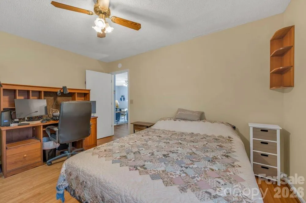 6 Ridgewood Lane Newland, NC 28657