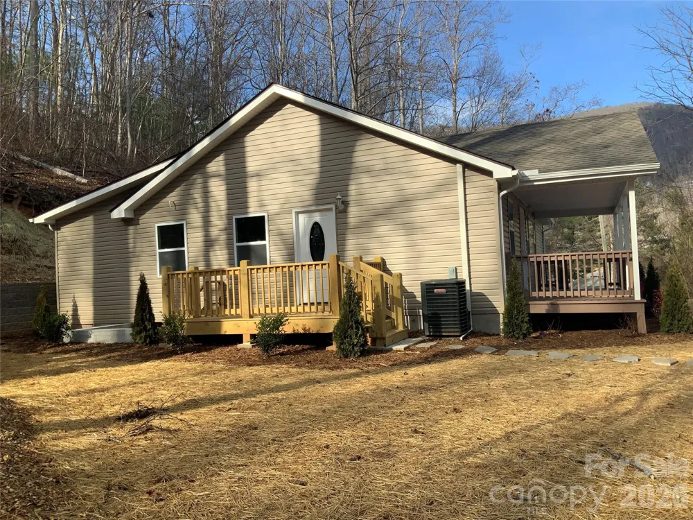841 B CHARLOTTE Highway Fairview, NC 28730