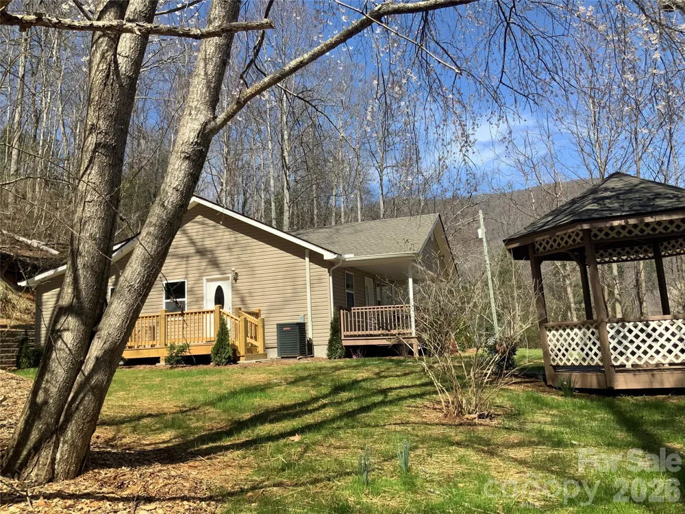 841 B CHARLOTTE Highway Fairview, NC 28730