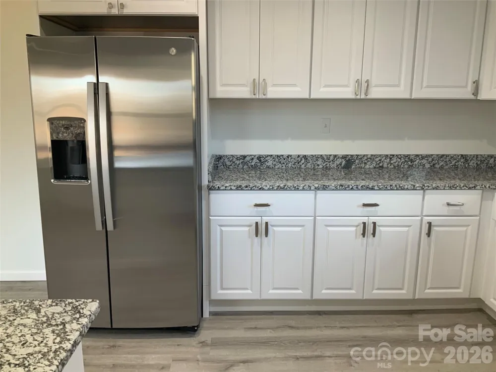 841 B CHARLOTTE Highway Fairview, NC 28730