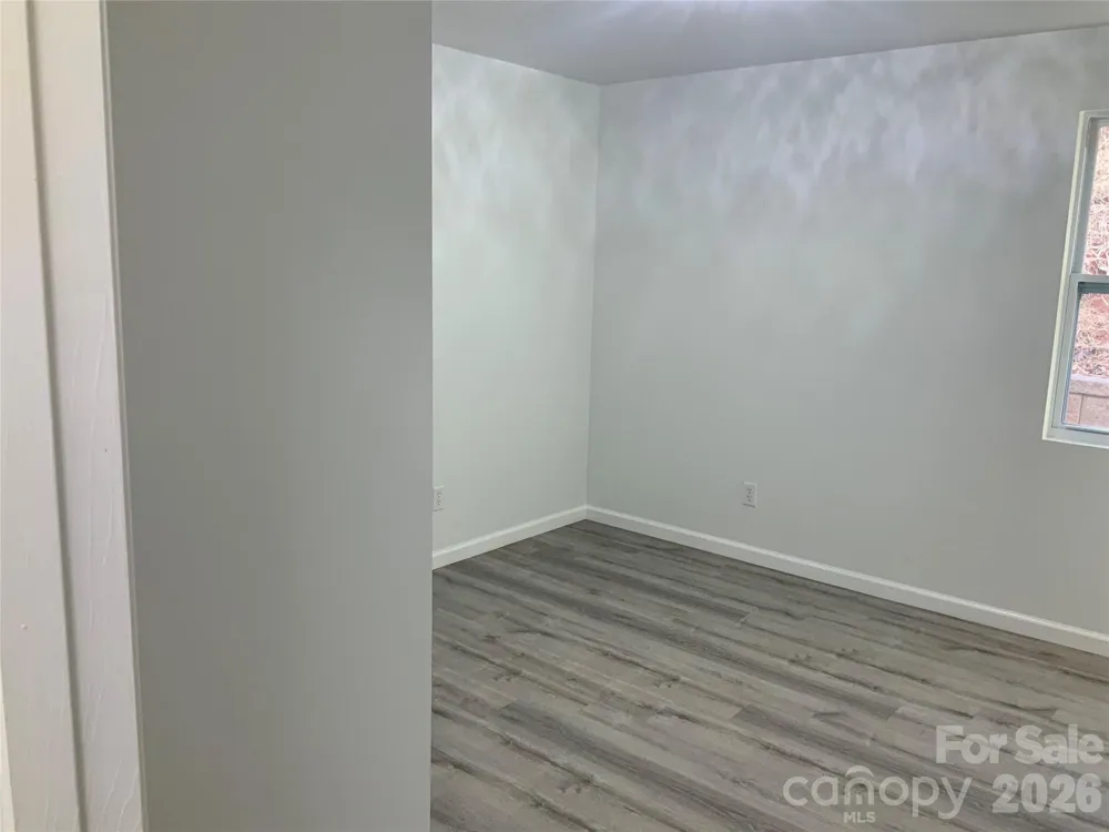 841 B CHARLOTTE Highway Fairview, NC 28730
