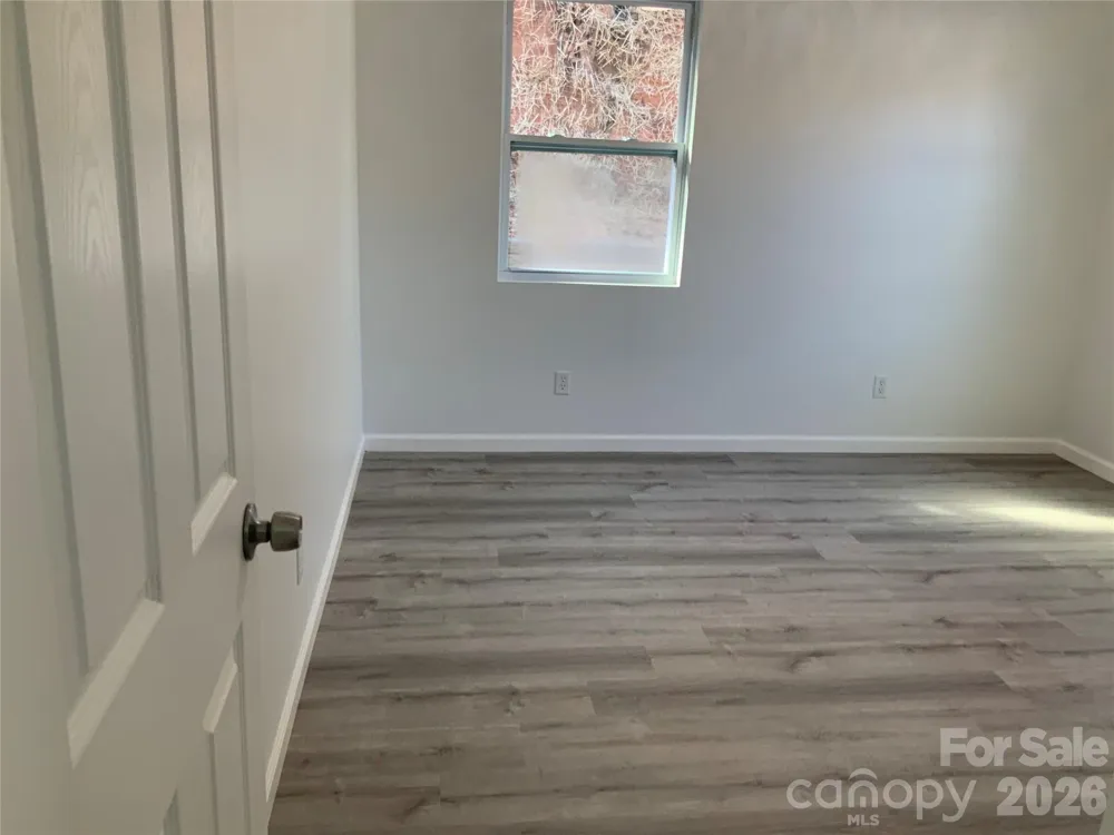 841 B CHARLOTTE Highway Fairview, NC 28730