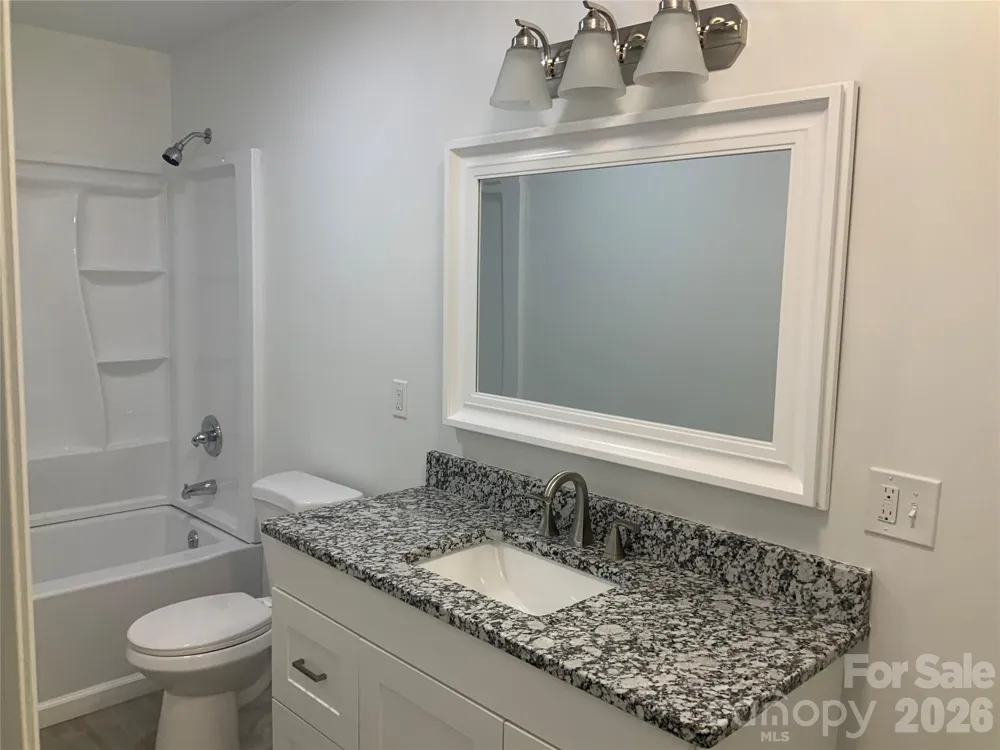 841 B CHARLOTTE Highway Fairview, NC 28730