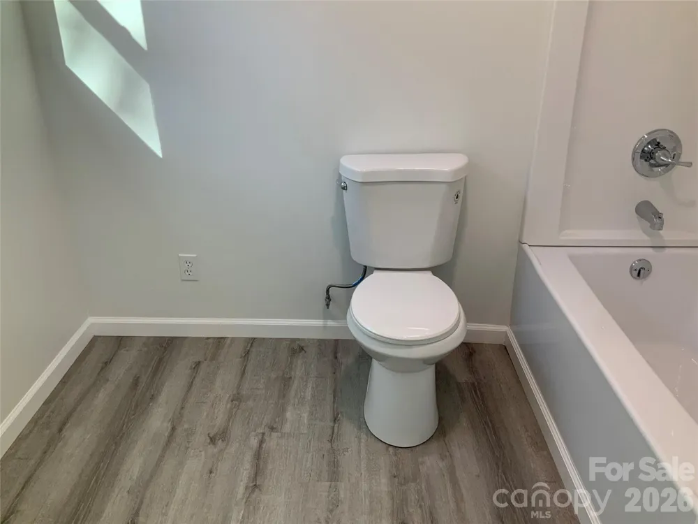 841 B CHARLOTTE Highway Fairview, NC 28730