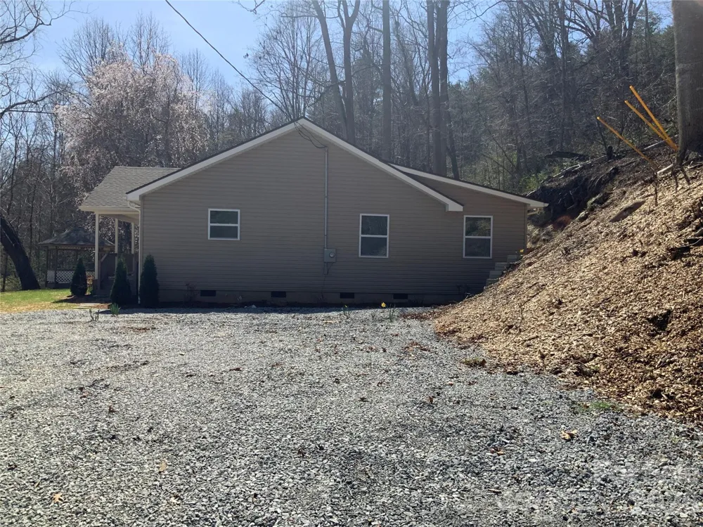 841 B CHARLOTTE Highway Fairview, NC 28730
